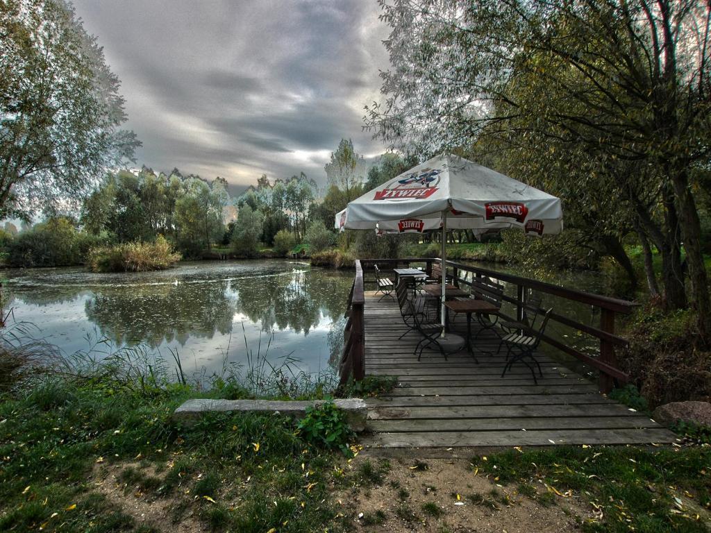 Hotel Karczma Rzym Samotwór Exteriér fotografie