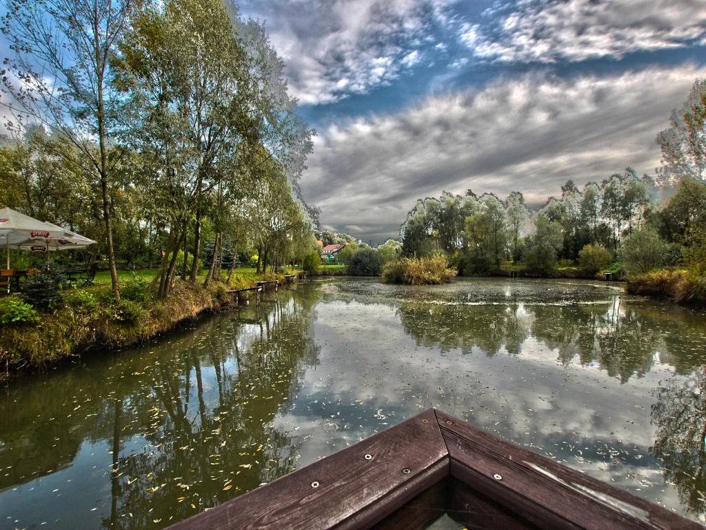 Hotel Karczma Rzym Samotwór Exteriér fotografie